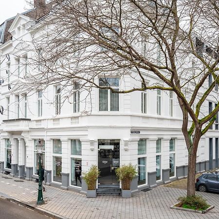 Leonardo Boutique Hotel Maastricht City Center Former Designhotel Bagian luar foto