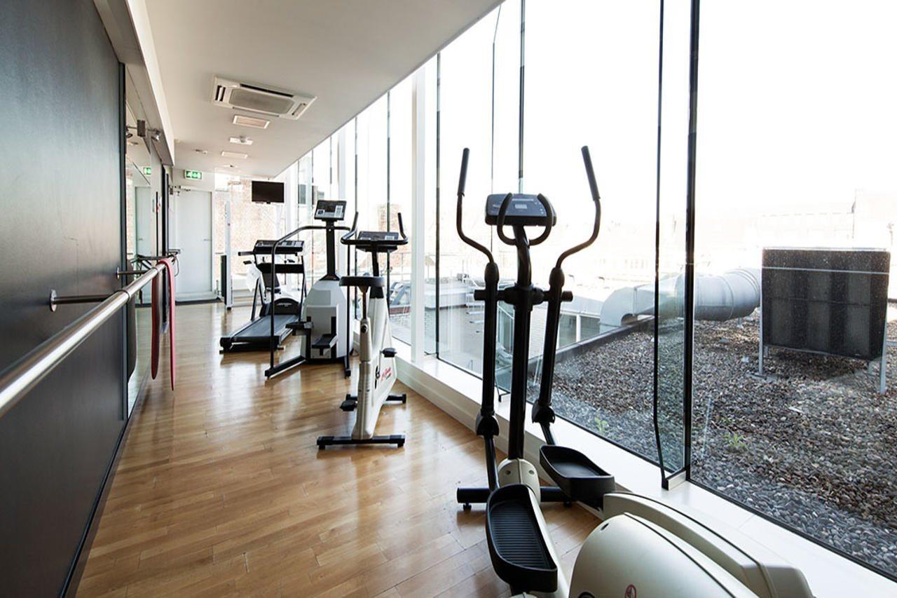 Leonardo Boutique Hotel Maastricht City Center Former Designhotel Bagian luar foto