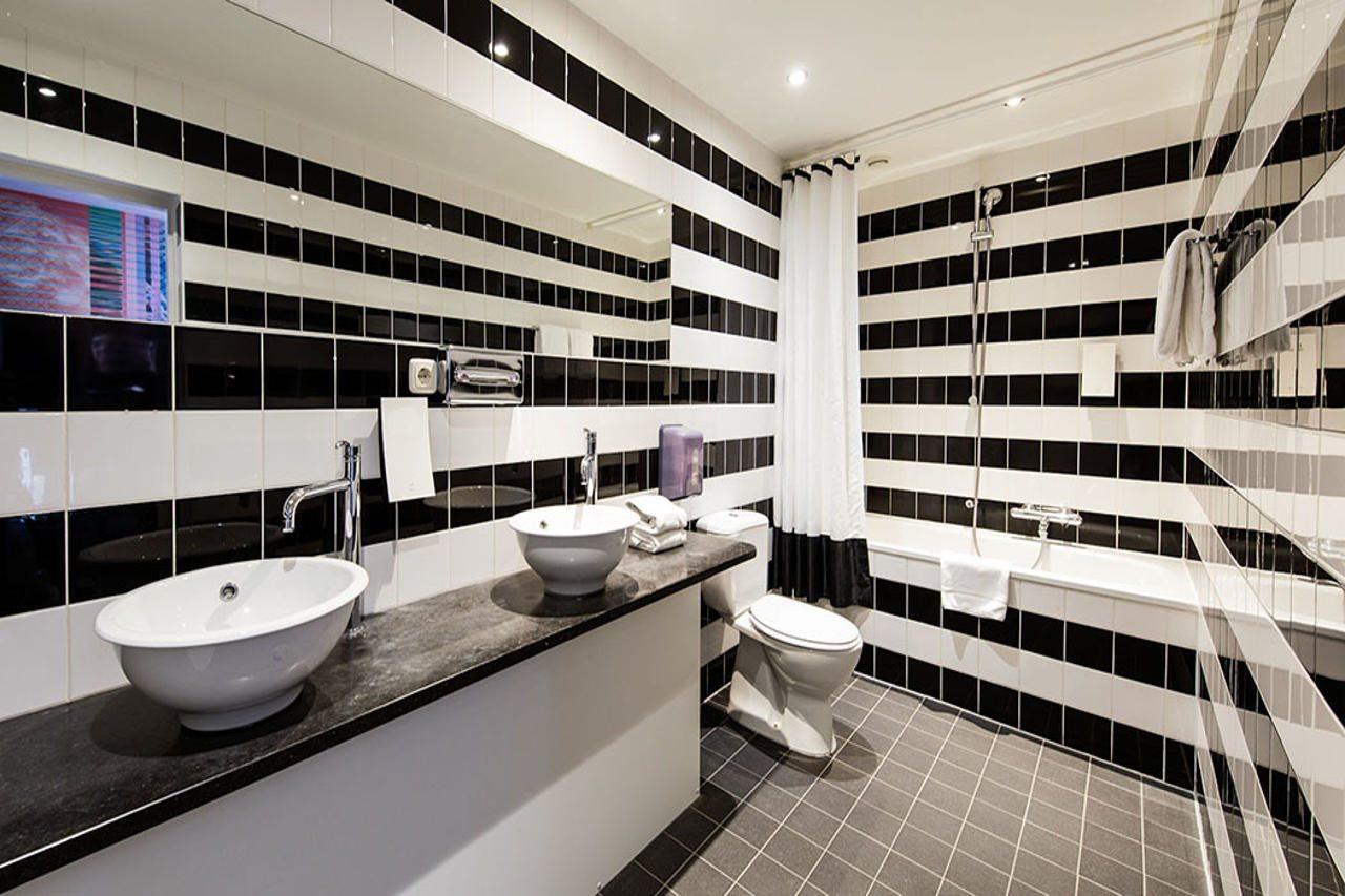 Leonardo Boutique Hotel Maastricht City Center Former Designhotel Bagian luar foto