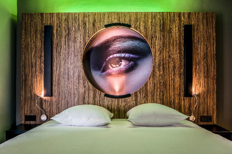 Leonardo Boutique Hotel Maastricht City Center Former Designhotel Bagian luar foto