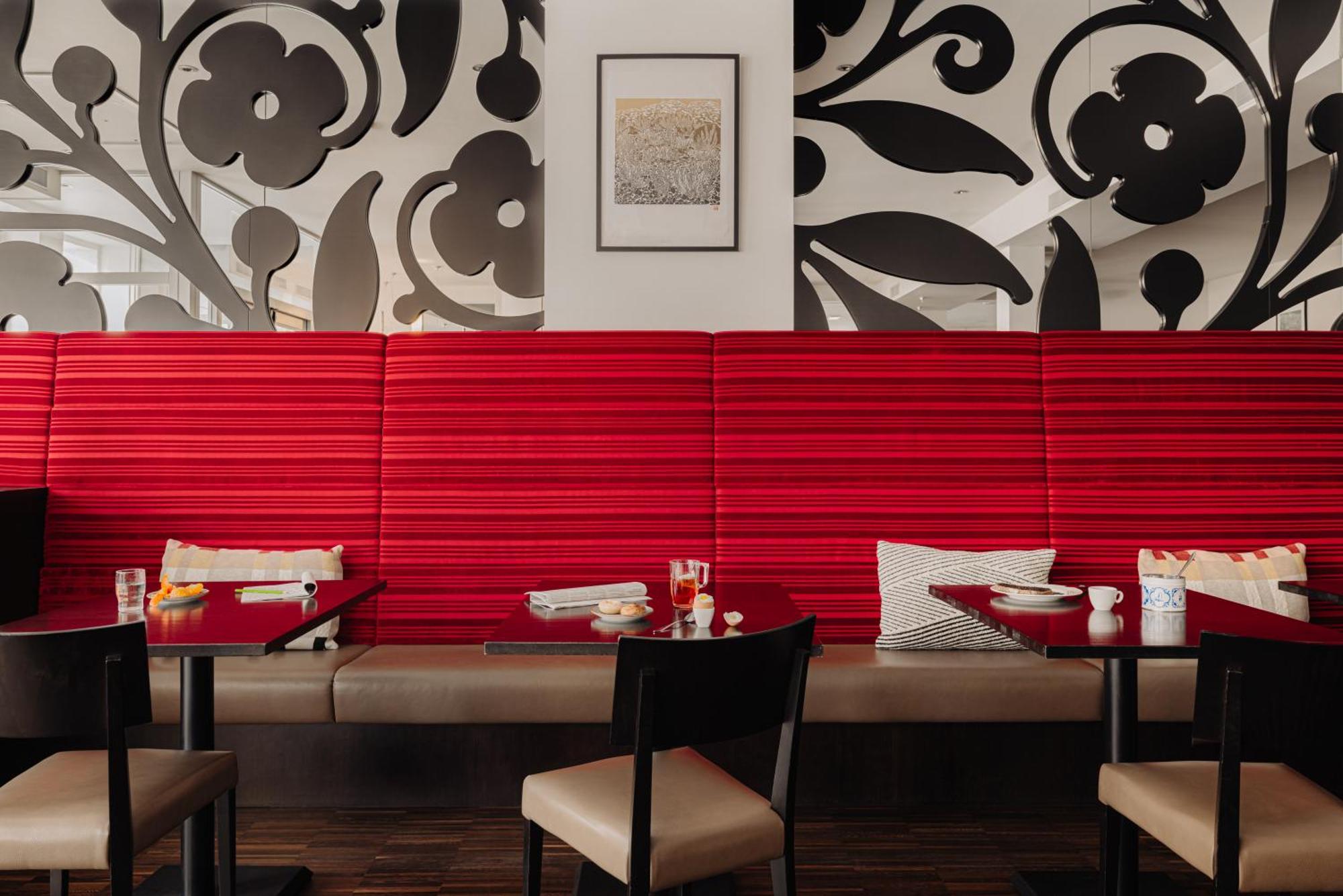 Leonardo Boutique Hotel Maastricht City Center Former Designhotel Bagian luar foto