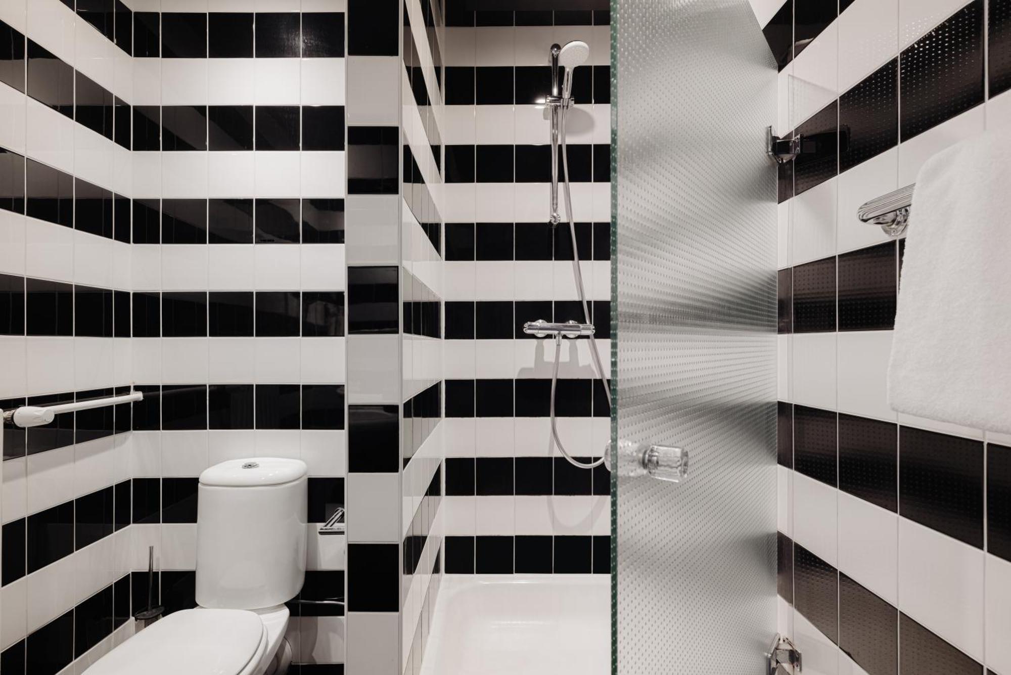 Leonardo Boutique Hotel Maastricht City Center Former Designhotel Bagian luar foto