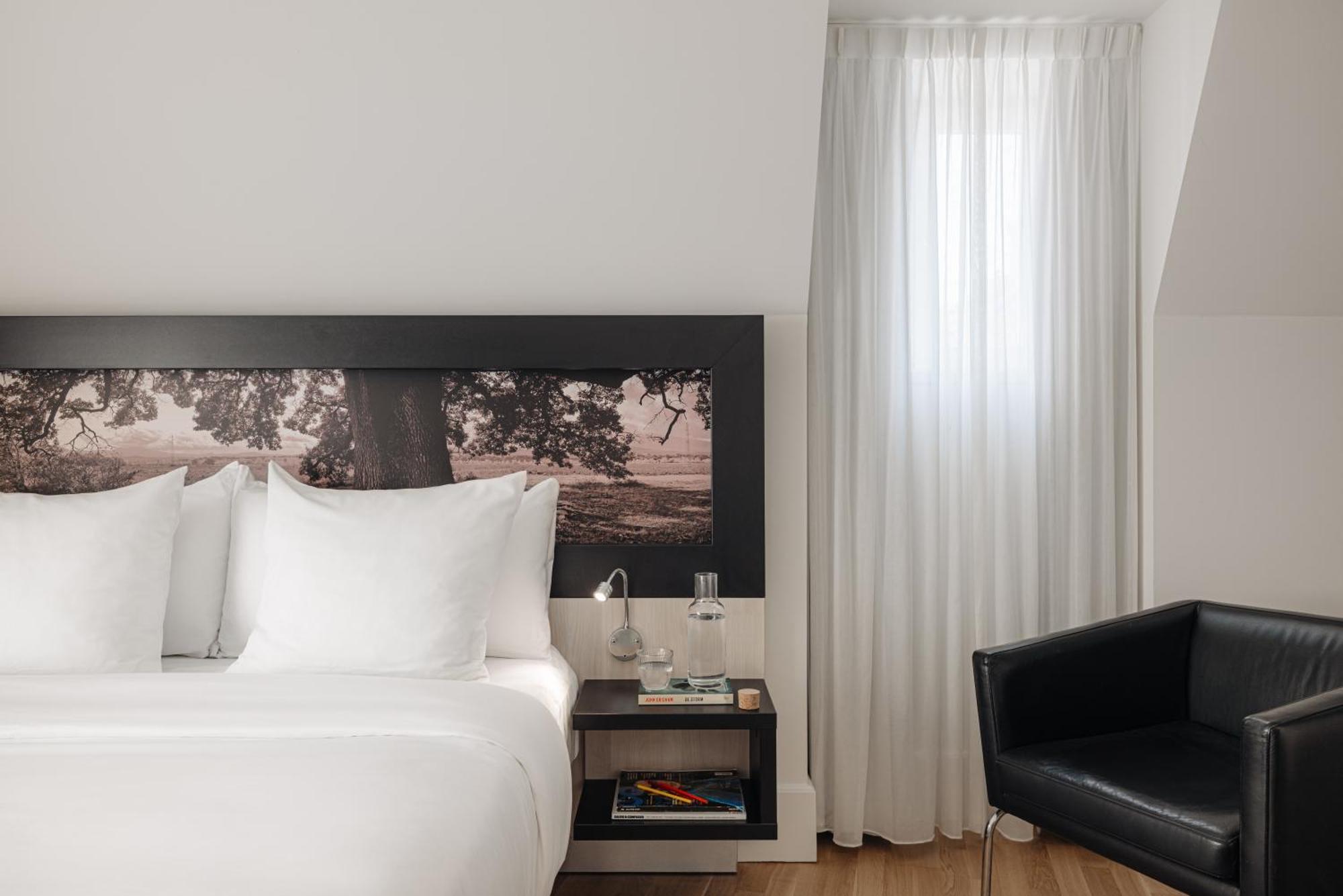 Leonardo Boutique Hotel Maastricht City Center Former Designhotel Bagian luar foto